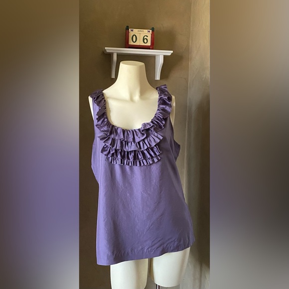Banana Republic 100% silk purple tank top with ruffles detail women’s size M - Picture 1 of 8